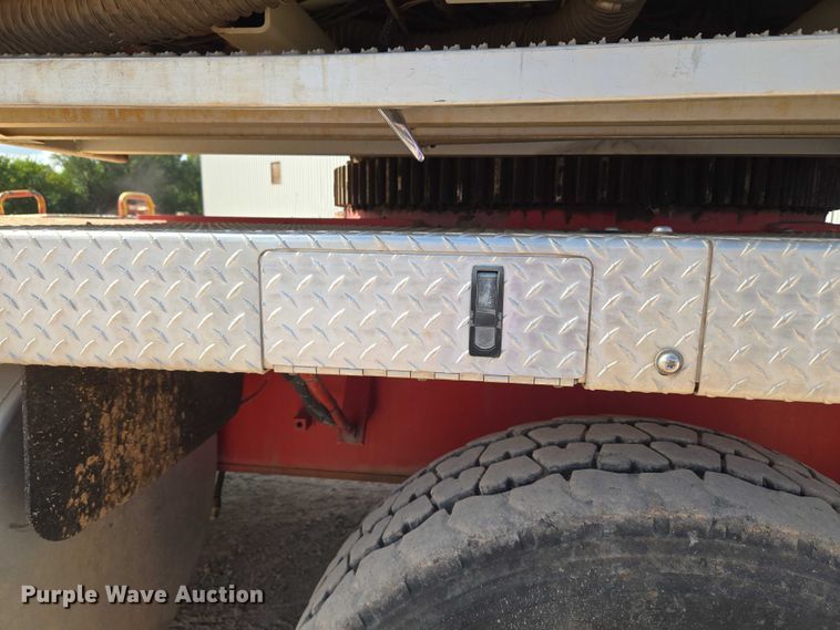 image for item EU3702 2005 Link-Belt HTT8690 crane