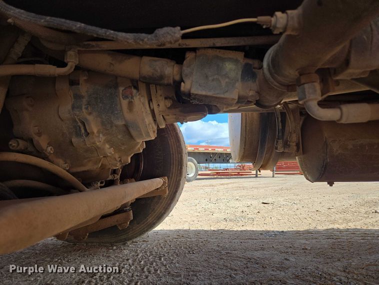 image for item EU3702 2005 Link-Belt HTT8690 crane