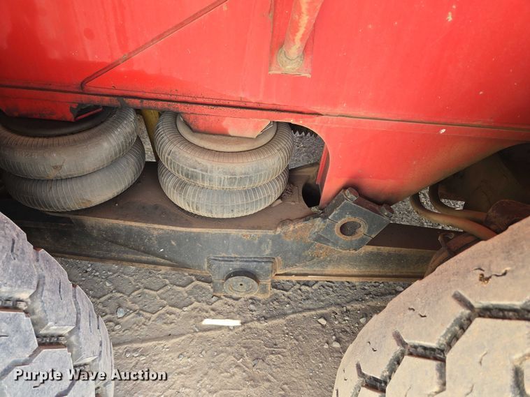 image for item EU3702 2005 Link-Belt HTT8690 crane