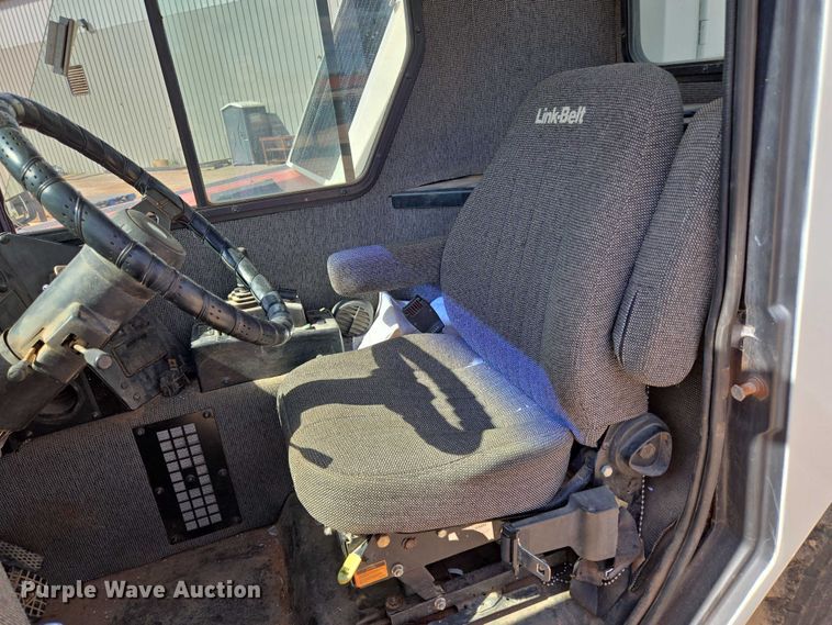 image for item EU3702 2005 Link-Belt HTT8690 crane