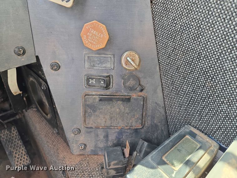 image for item EU3702 2005 Link-Belt HTT8690 crane