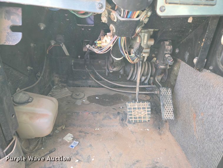 image for item EU3702 2005 Link-Belt HTT8690 crane