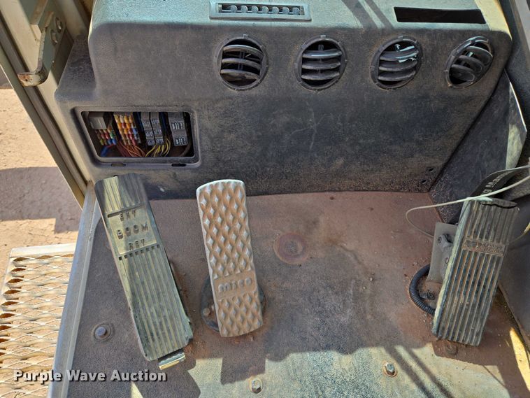 image for item EU3702 2005 Link-Belt HTT8690 crane