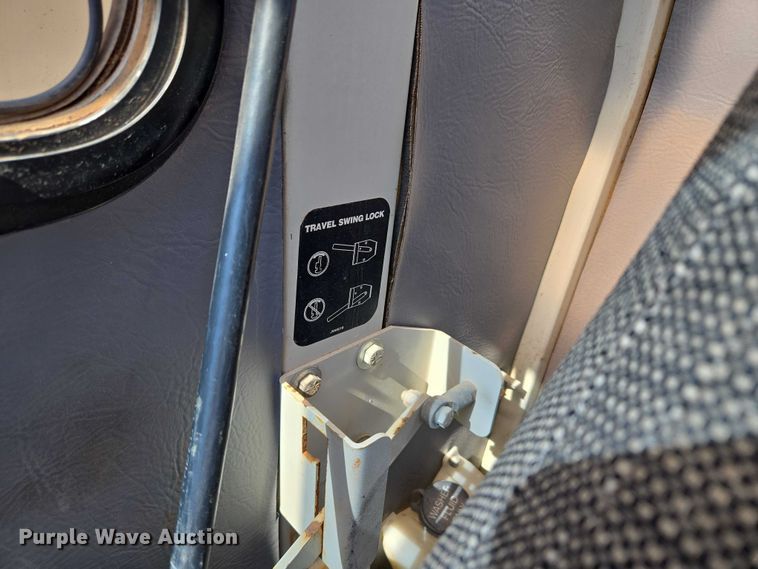 image for item EU3702 2005 Link-Belt HTT8690 crane