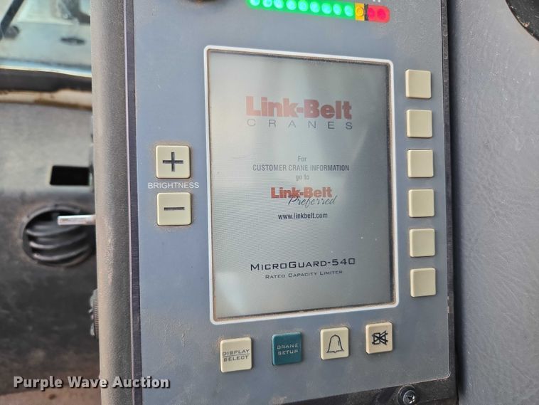 image for item EU3702 2005 Link-Belt HTT8690 crane