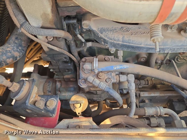 image for item EU3702 2005 Link-Belt HTT8690 crane