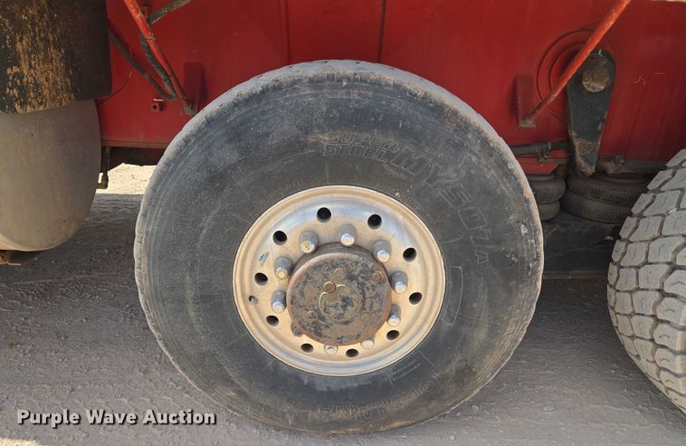 image for item EU3702 2005 Link-Belt HTT8690 crane