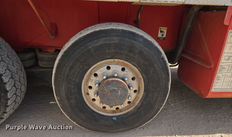 image for item EU3702 2005 Link-Belt HTT8690 crane