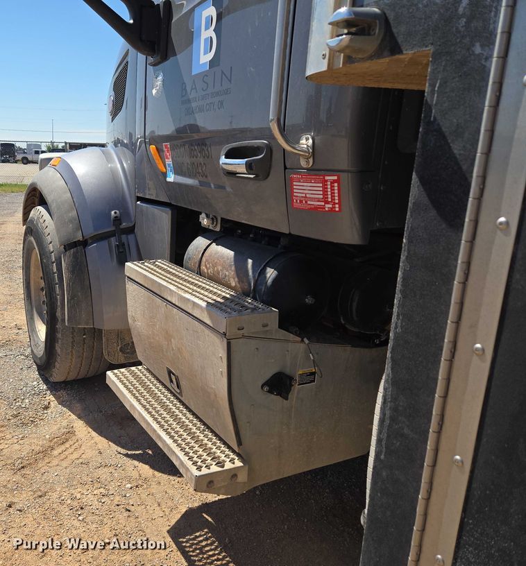 image for item EU3757 2017 Peterbilt 567 vacuum truck