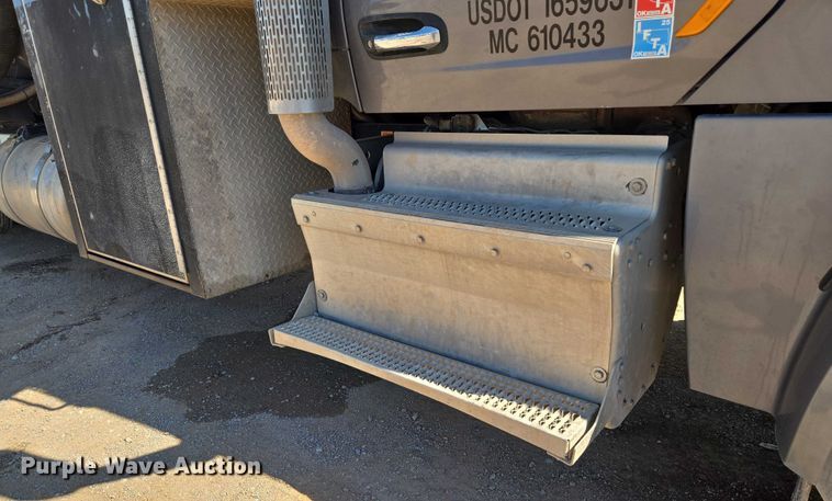 image for item EU3757 2017 Peterbilt 567 vacuum truck