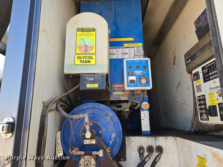 image for item EU3757 2017 Peterbilt 567 vacuum truck