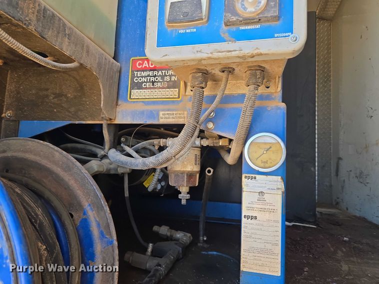 image for item EU3757 2017 Peterbilt 567 vacuum truck