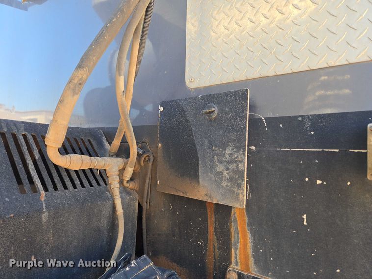 image for item EU3757 2017 Peterbilt 567 vacuum truck