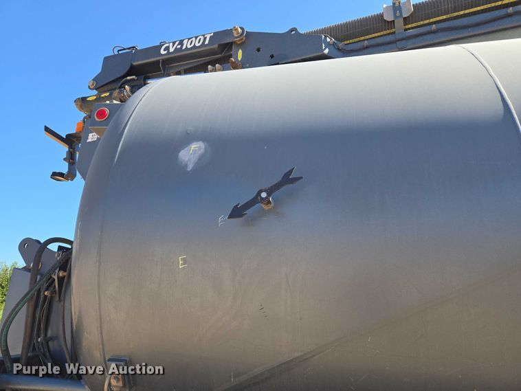 image for item EU3757 2017 Peterbilt 567 vacuum truck