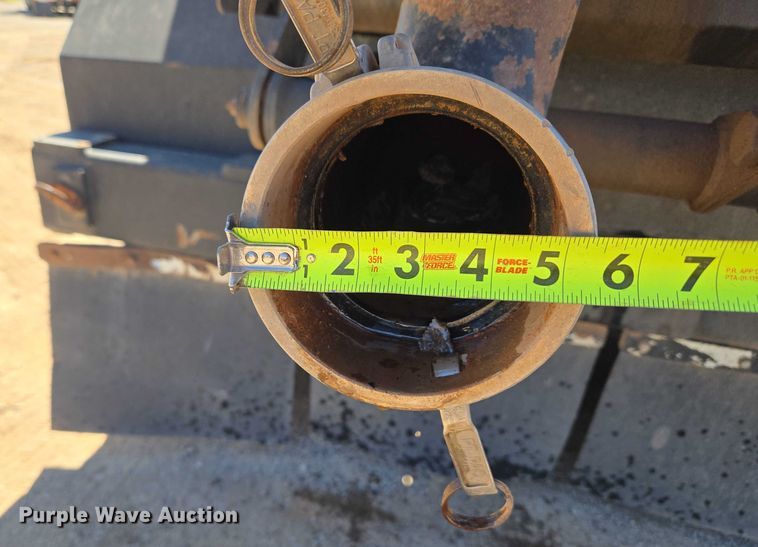 image for item EU3757 2017 Peterbilt 567 vacuum truck