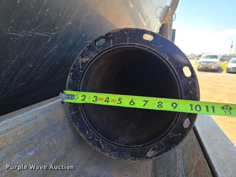 image for item EU3757 2017 Peterbilt 567 vacuum truck