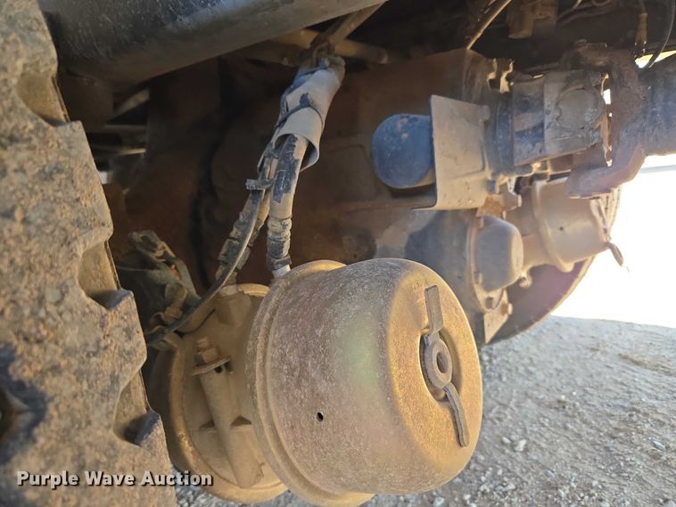 image for item EU3757 2017 Peterbilt 567 vacuum truck