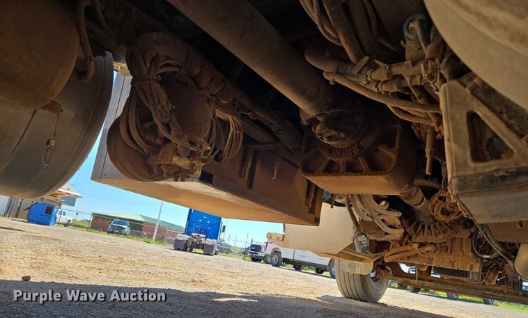 image for item EU3757 2017 Peterbilt 567 vacuum truck