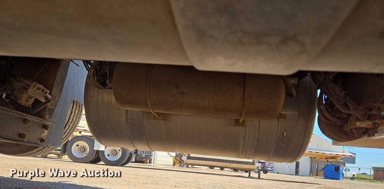 image for item EU3757 2017 Peterbilt 567 vacuum truck