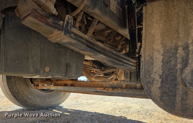 image for item EU3757 2017 Peterbilt 567 vacuum truck