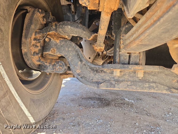 image for item EU3757 2017 Peterbilt 567 vacuum truck