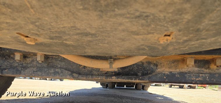 image for item EU3757 2017 Peterbilt 567 vacuum truck