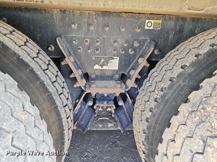 image for item EU3757 2017 Peterbilt 567 vacuum truck