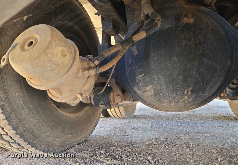 image for item EU3757 2017 Peterbilt 567 vacuum truck