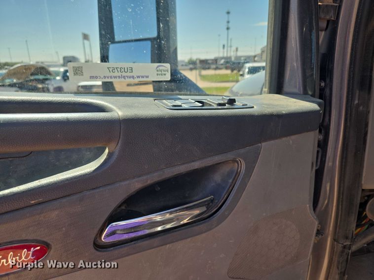 image for item EU3757 2017 Peterbilt 567 vacuum truck