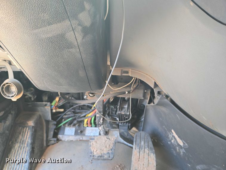 image for item EU3757 2017 Peterbilt 567 vacuum truck