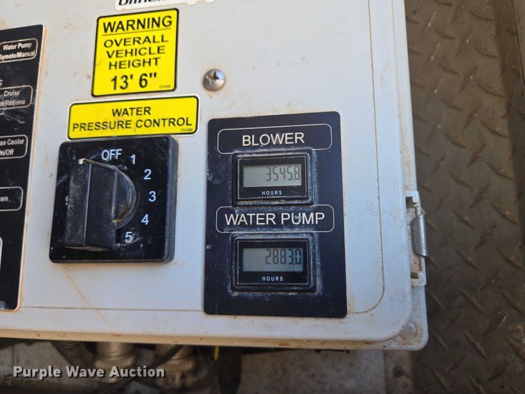 image for item EU3757 2017 Peterbilt 567 vacuum truck