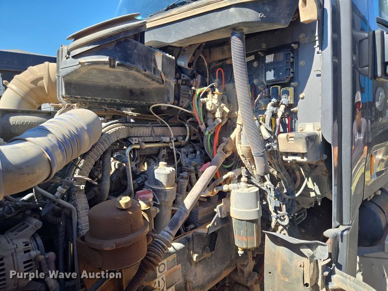 image for item EU3757 2017 Peterbilt 567 vacuum truck