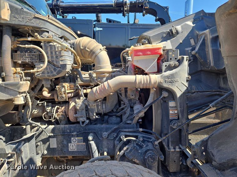 image for item EU3757 2017 Peterbilt 567 vacuum truck