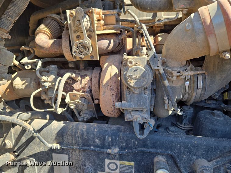 image for item EU3757 2017 Peterbilt 567 vacuum truck