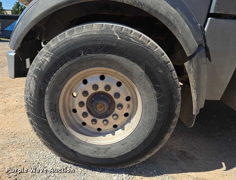 image for item EU3757 2017 Peterbilt 567 vacuum truck