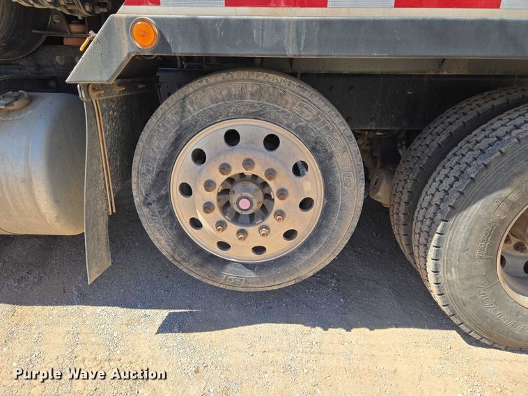 image for item EU3757 2017 Peterbilt 567 vacuum truck