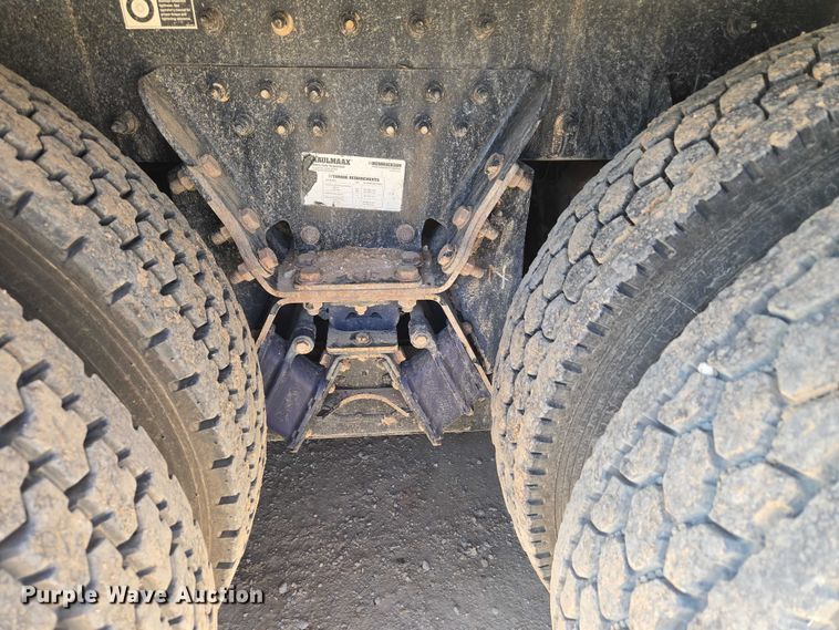 image for item EU3757 2017 Peterbilt 567 vacuum truck