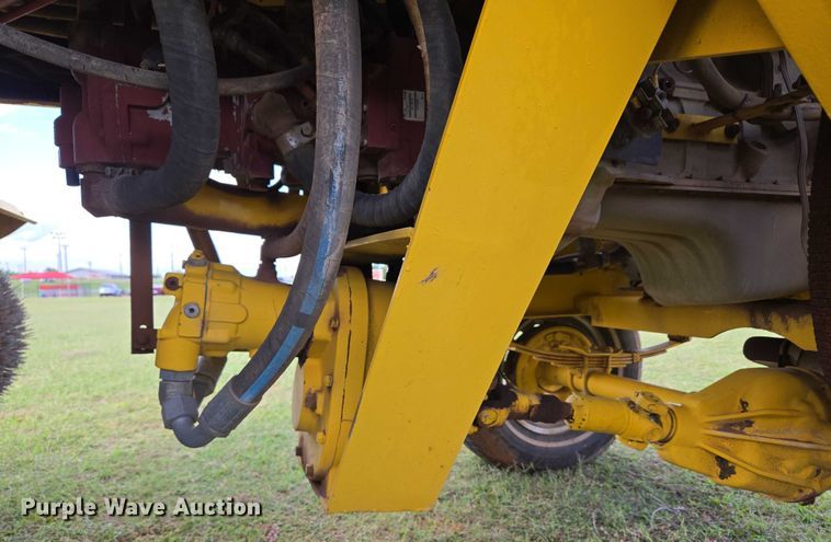 image for item EU3772 2006 Superior Broom DT80-C  broom