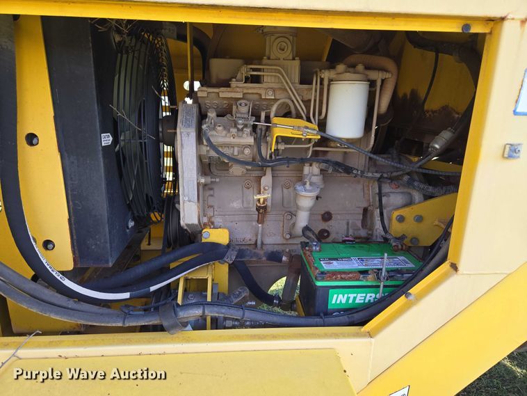 image for item EU3772 2006 Superior Broom DT80-C  broom