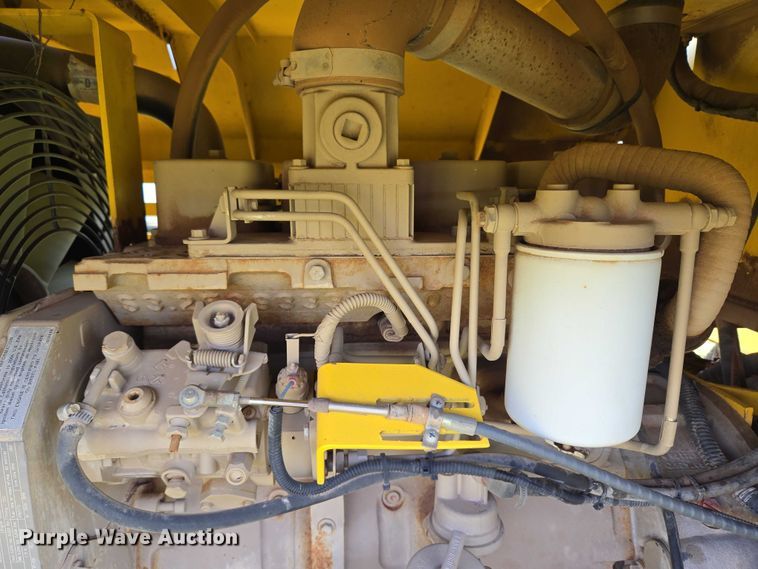 image for item EU3772 2006 Superior Broom DT80-C  broom