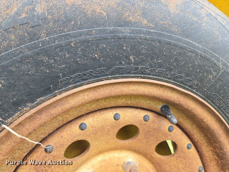 image for item EU3772 2006 Superior Broom DT80-C  broom