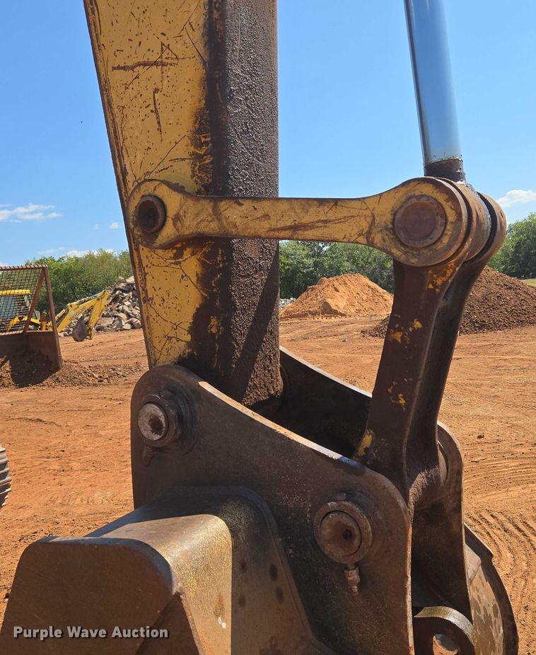 image for item EU3796 1994 John Deere 690E LC excavator