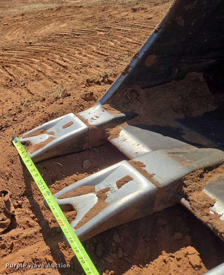 image for item EU3796 1994 John Deere 690E LC excavator