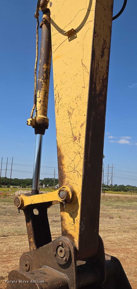 image for item EU3796 1994 John Deere 690E LC excavator