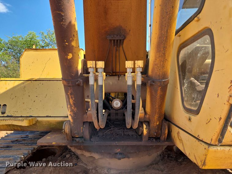 image for item EU3796 1994 John Deere 690E LC excavator