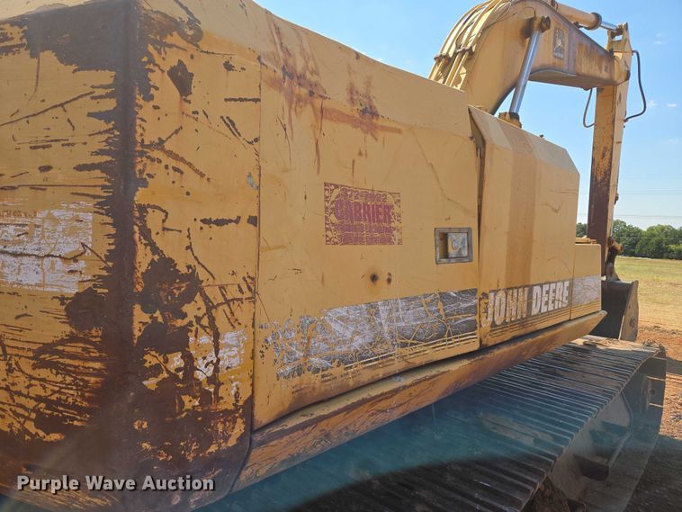 image for item EU3796 1994 John Deere 690E LC excavator