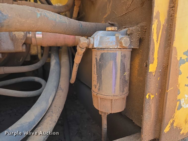 image for item EU3796 1994 John Deere 690E LC excavator