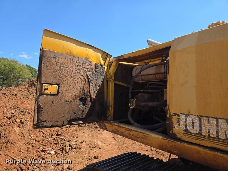 image for item EU3796 1994 John Deere 690E LC excavator