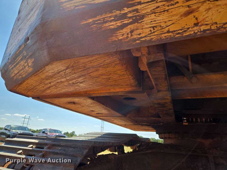 image for item EU3796 1994 John Deere 690E LC excavator