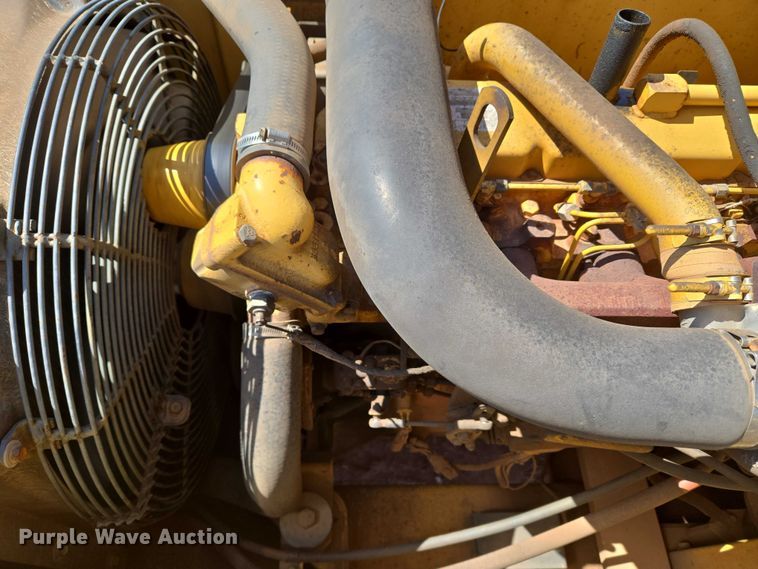 image for item EU3796 1994 John Deere 690E LC excavator